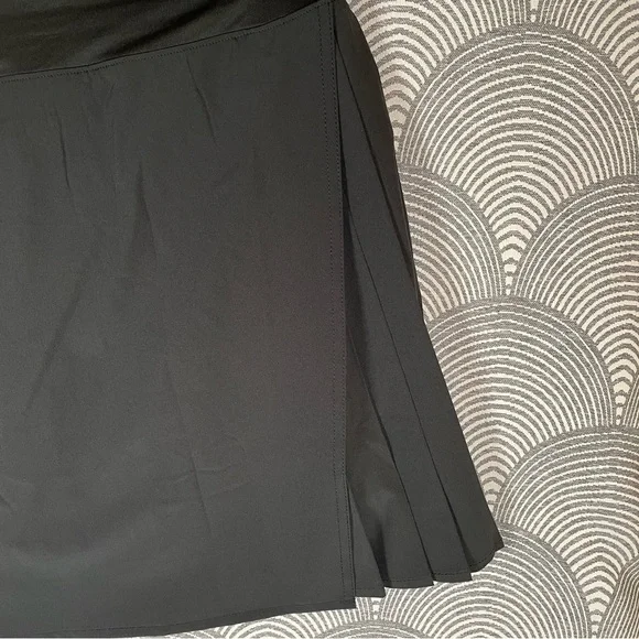 Lole Women's Black Skort - Picture 6 of 9